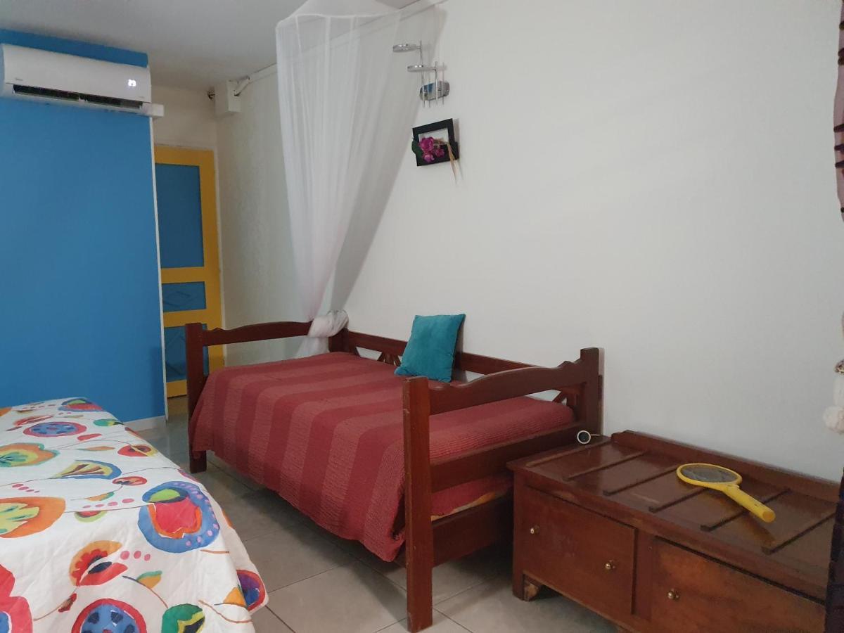 Douceur Du Sud Apartman Sainte-Anne Kültér fotó