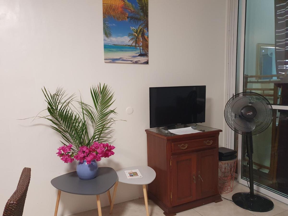 Douceur Du Sud Apartman Sainte-Anne Kültér fotó